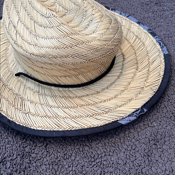 Pura Vida Costa Rica Straw Sun Hat with Black Trim and Strap - Picture 6 of 6